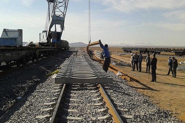 راه آهن سیرجان به کرمان ظرف مدت 30 ماه به اتمام می رسد