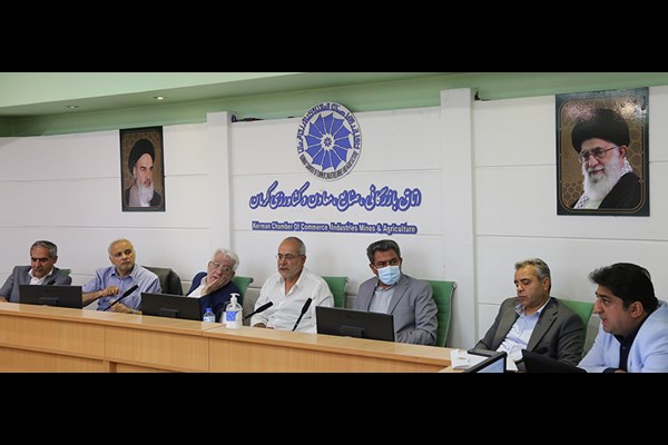 کاهش 43 درصدی صادرات استان کرمان