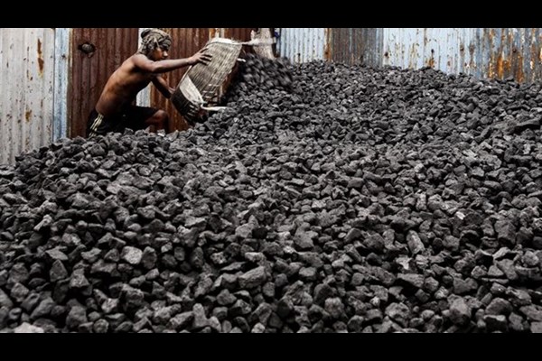 قیمت‌گذاری دستوری عامل رکود صنعت زغال‌سنگ 