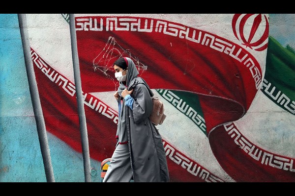 حاشیه‌نشینی زنان ایرانی در اقتصاد