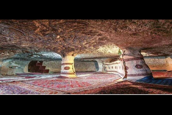 مسجد تاریخی روستای جهانی میمند مرمت شد