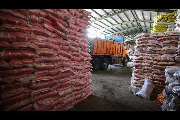 رفع توقیف از ٢۴٢٨ تن برنج پاکستانی