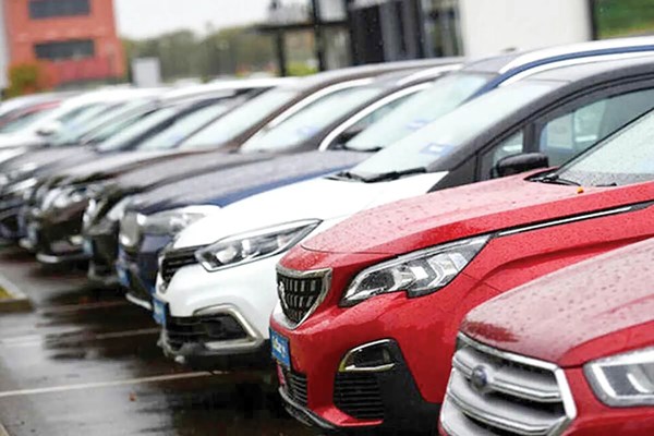 سبقت تورم خودرو از دلار