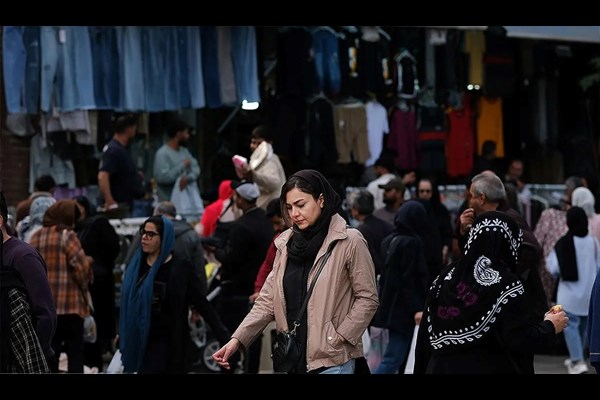 دو زندگی متفاوت در یک شبانه‌روز