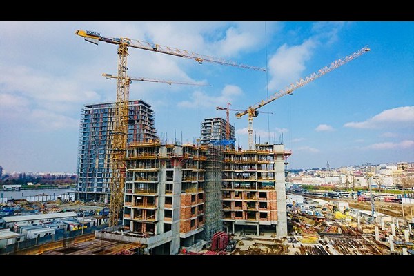 وام «ساخت» زمین خورد