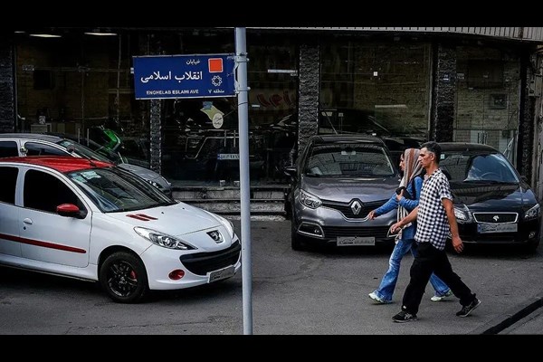 کوچ طبقه متوسط از بازار خودرو