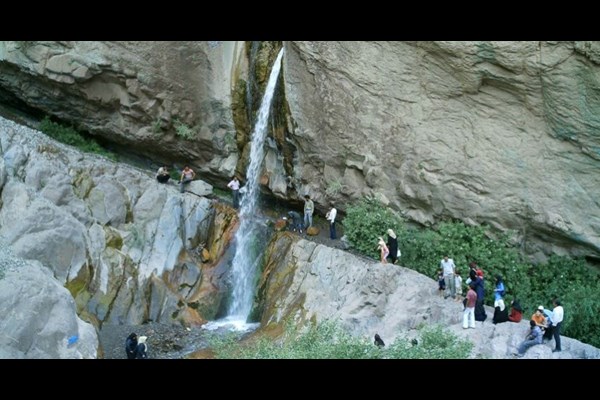 تکمیل زیرساخت‌های گردشگری آبشار راین 