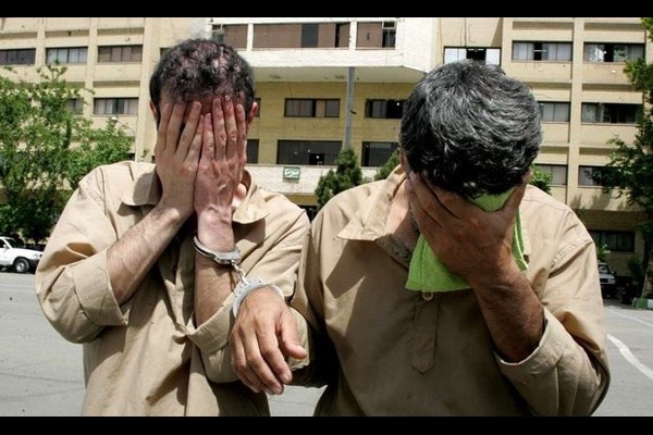 دستگیری سارقان ۱۰۰ میلیارد ریال طلا در کرمان 