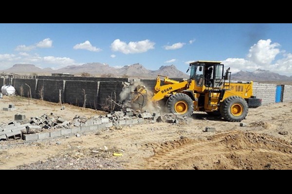 ۱۰۰ هکتار زمین در عنبرآباد رفع تصرف شد