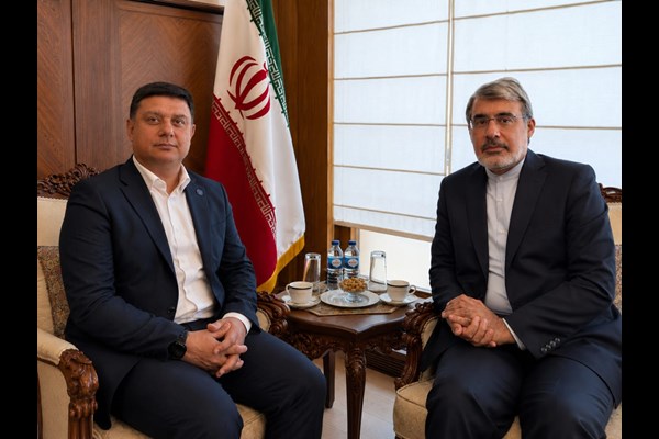 تقویت همکاری با نهادهای بین المللی