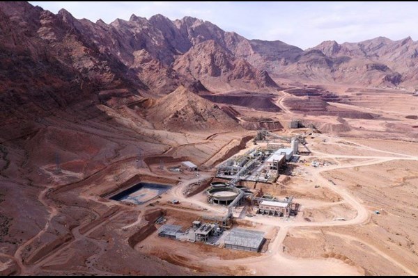 افتتاح 12 طرح معدنی و صنایع معدنی