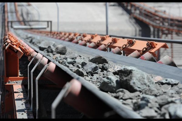 زیرساخت عرضه سنگ‌آهن در بورس فراهم شود