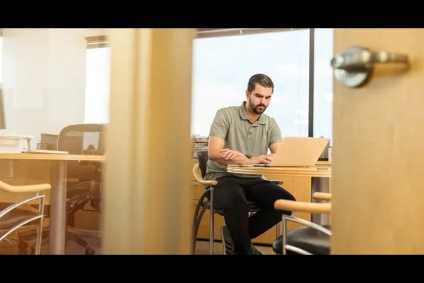 پارادوکس افزایش حقوق کارمندان