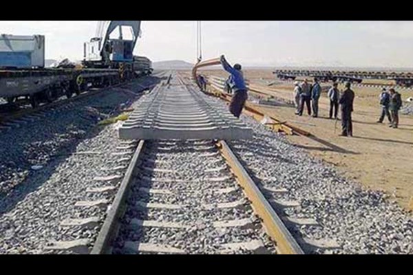 ۸۲ کیلومتر از خط ریلی بافق - زرند - کرمان بازسازی شد
