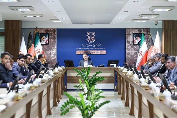 رونمایی از نخستین دامپتراک خودران 